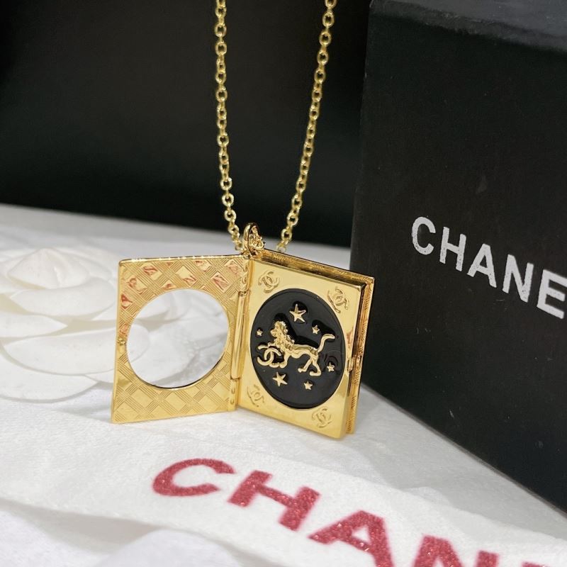 Chanel Necklaces